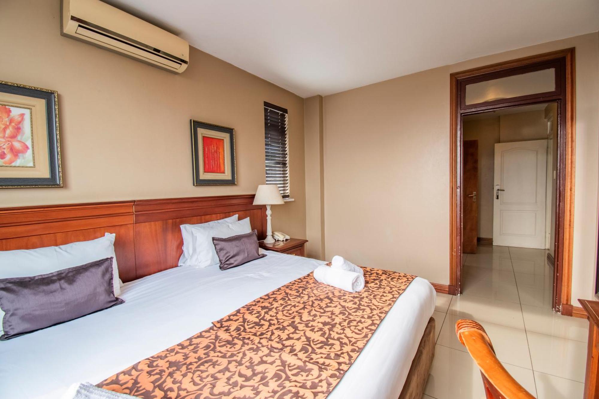 Emakhosini Hotel On East Durban Buitenkant foto